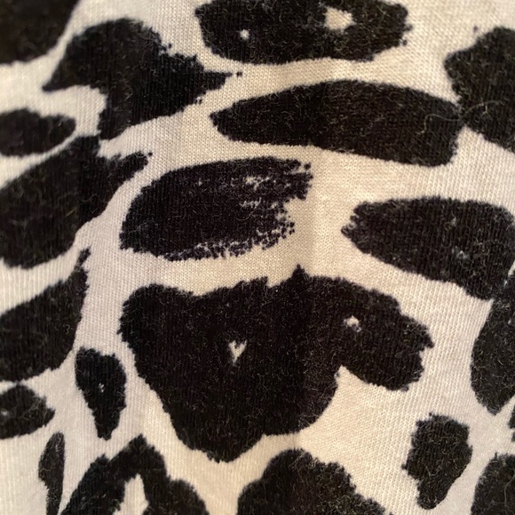 Topshop Petite Giraffe Print Crop Crew Neck Tshirt - Picture 5 of 6